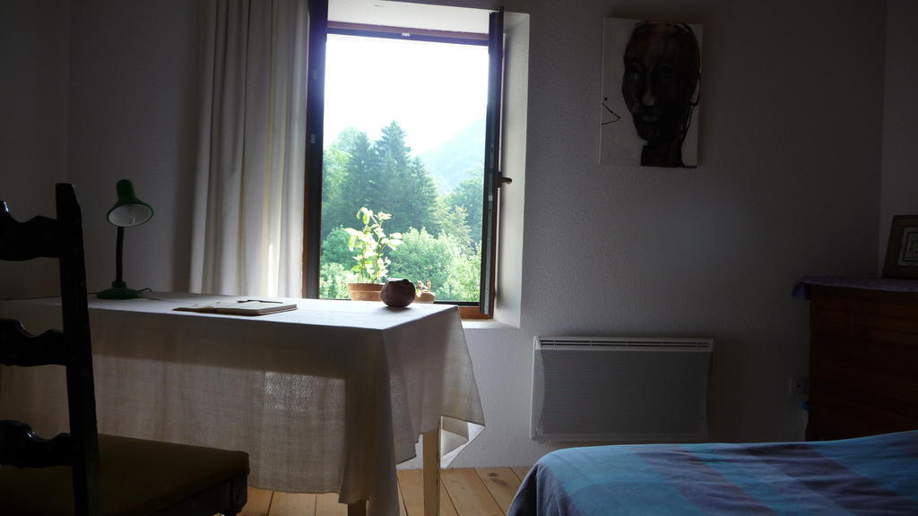 La Chouette A L'Heure Du Pinson Bed & Breakfast Saint-Pierre-d'Entremont  Room photo